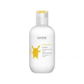 Babé Pediatric Jabón de Aceite limpia suavemente la piel seca.